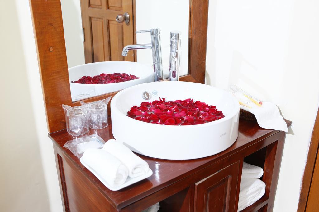 Oway Grand Hotel Mandalay Exterior photo