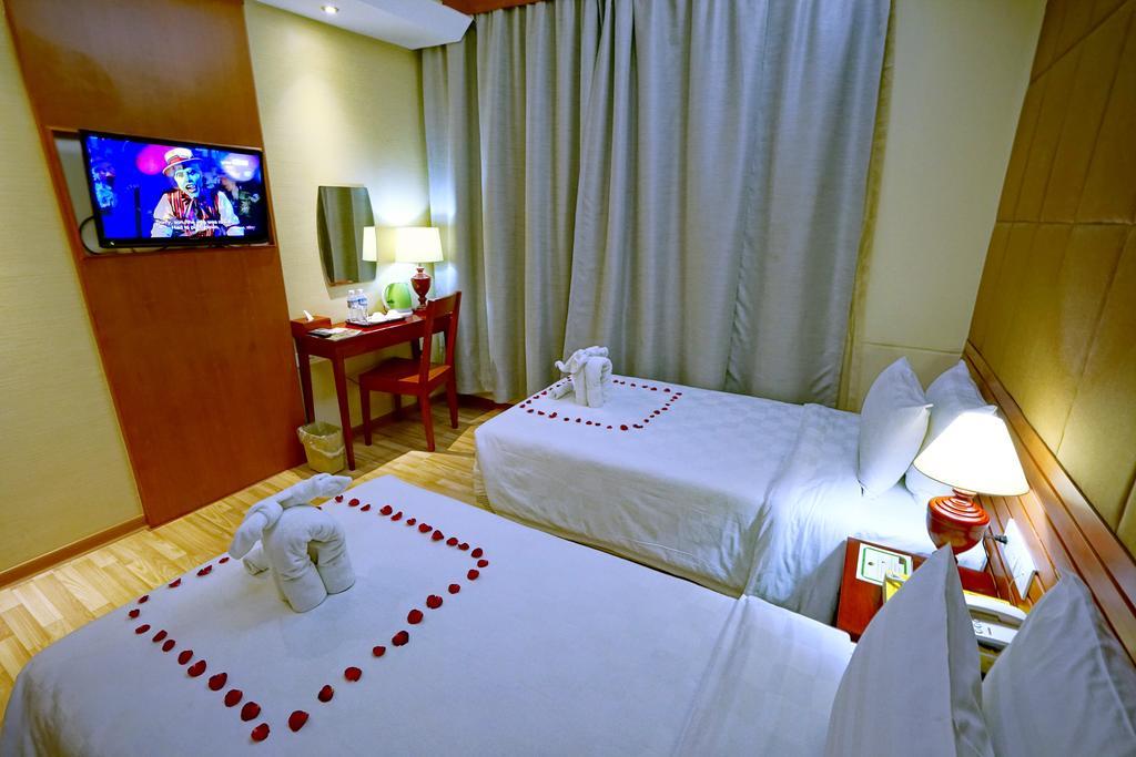 Oway Grand Hotel Mandalay Exterior photo